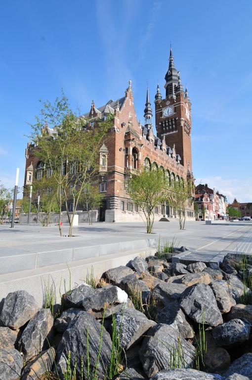 Krisko Parking Prive Et Clos Armentieres Bagian luar foto